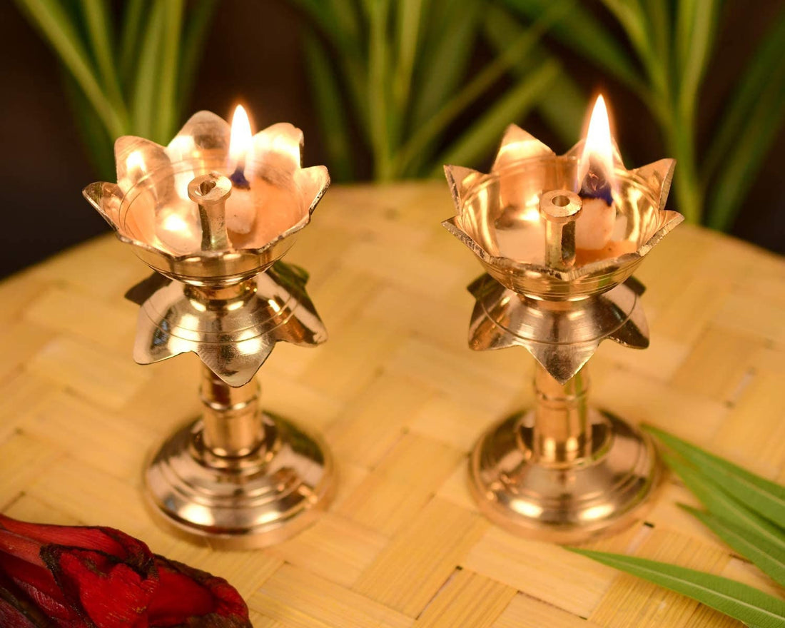 Lotus Diya| Brass oil lamp|Return Gift| Metal Candle Holder| Brass Diya| Handmade Indian Puja Oil Lamp|Golden Diya Lamp | Samai Diya
