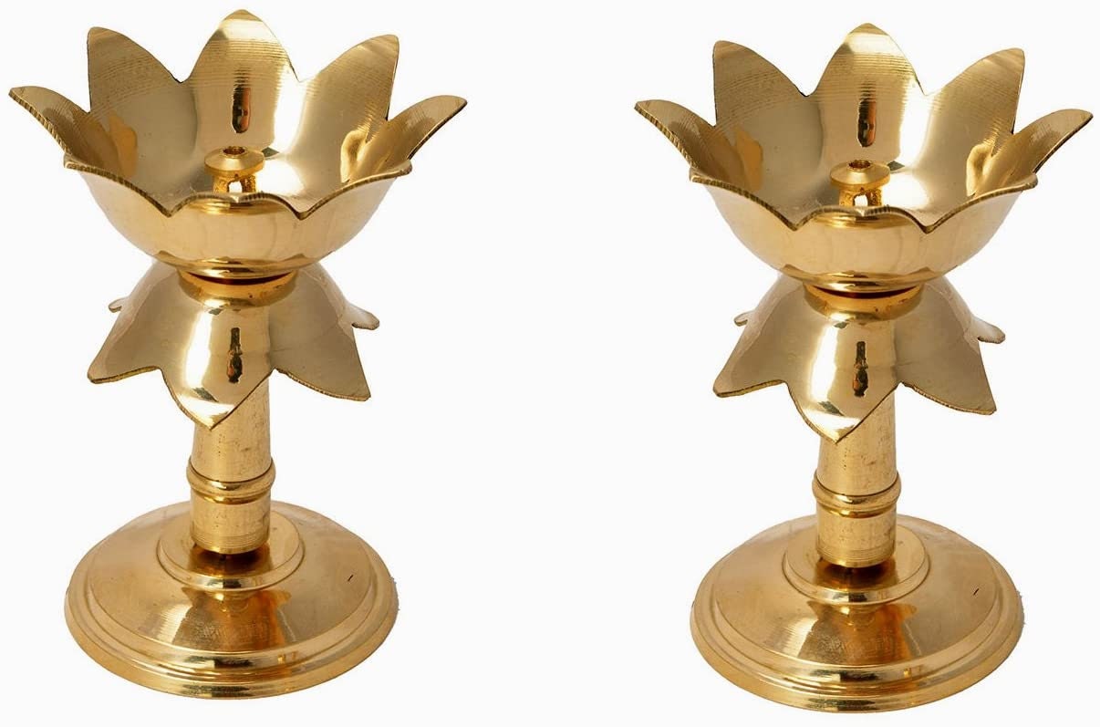 Lotus Diya| Brass oil lamp|Return Gift| Metal Candle Holder| Brass Diya| Handmade Indian Puja Oil Lamp|Golden Diya Lamp | Samai Diya
