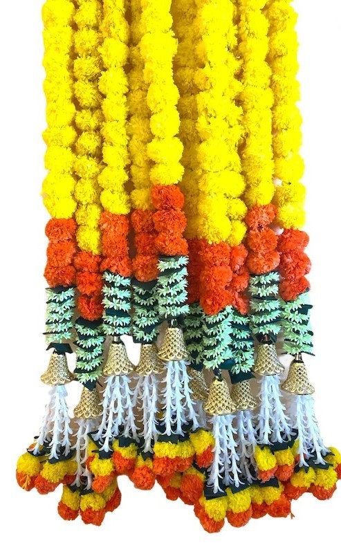 Marigold Jasmine flower garland with bell| Ofrenda fiesta| Diwali decoration| Día de Los Muertos Altar Day of the Dead, Halloween