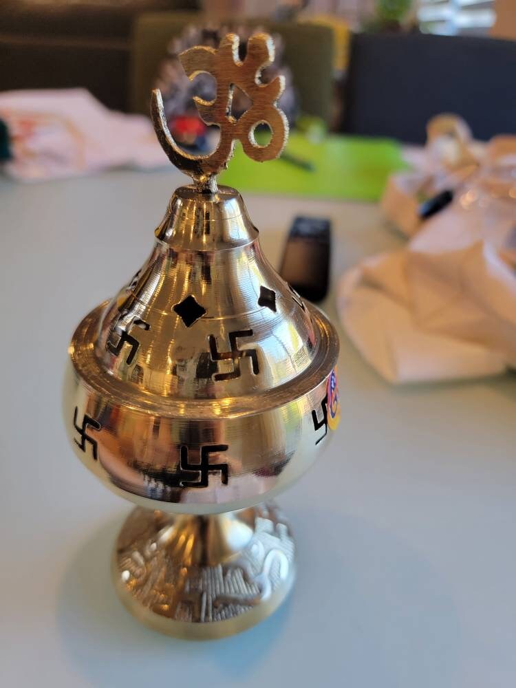 Akhand Jyot Diya with Lid: Classic Indian Oil Lamp in 6 Inch Size| Oil Diya with lid| Golden Diya Lamp Engraved Design Diya for Pooja