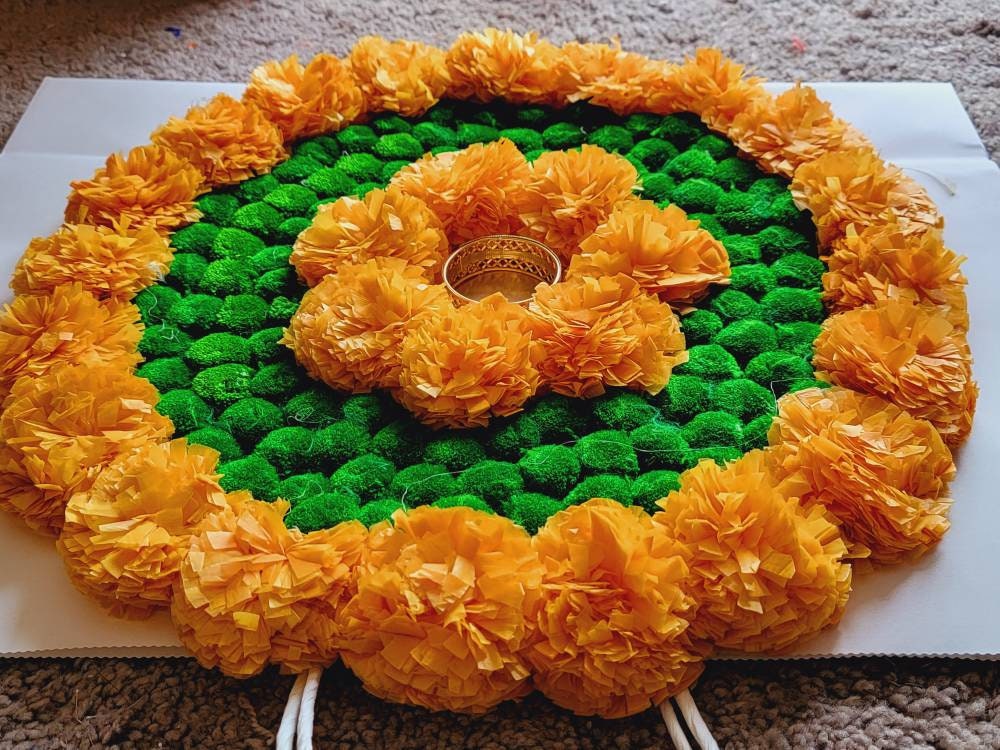 Artificial Floral Marigold Round Mat|Floral Wall| Marigold Rangoli on Canvas| Diwali Decoration|Pooja decor|Pompom mat with marigold flower